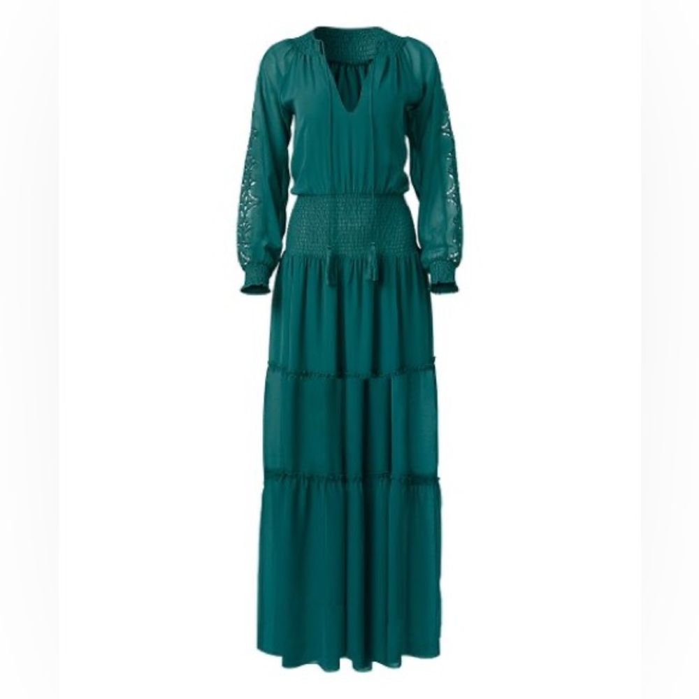 Venus | Emerald Green Tiered V-Neck Long-Sleeve Maxi Dress